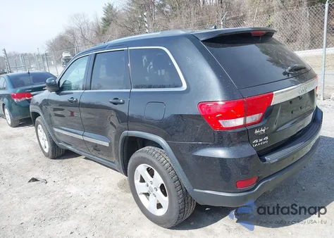 2013 Jeep Grand Cherokee Laredo z USA, uszkodzony, nr VIN 1C4RJFAT0DC592066